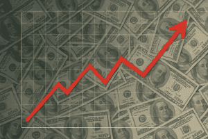 Gráfico mostrando uma seta vermelha ascendente sobre um fundo de notas de dólar, simbolizando a alta da moeda.